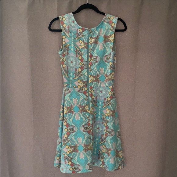 Geometric Pattern Dress - Picture 2 of 3